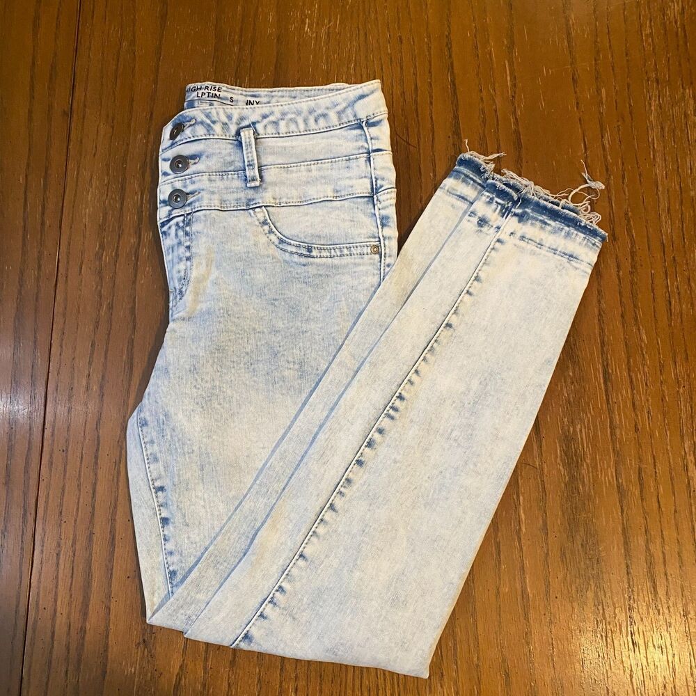 Retro Streetwear Indie Acid Wash High Rise Skinny Jeans Triple Button Raw Hem 9